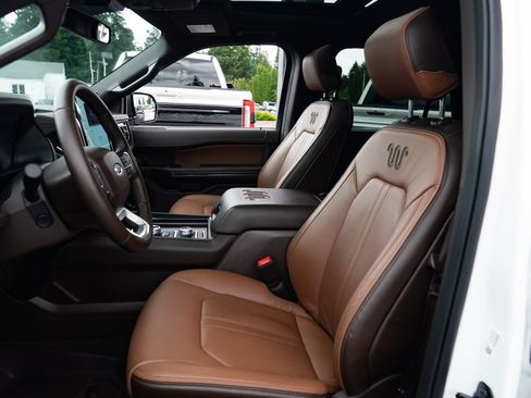Used 2024 Ford Expedition King Ranch AWD/4WD image 19
