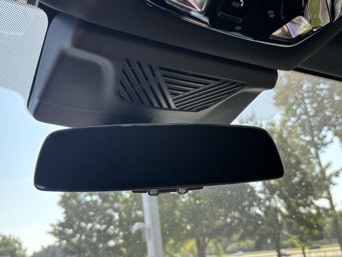 Certified 2025 BMW X1 xDrive28i AWD/4WD image 28
