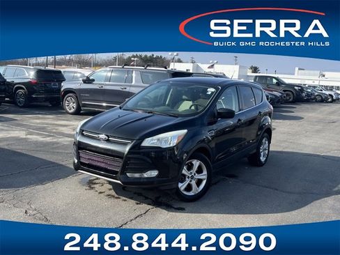 Used 2015 Ford Escape SE image 1