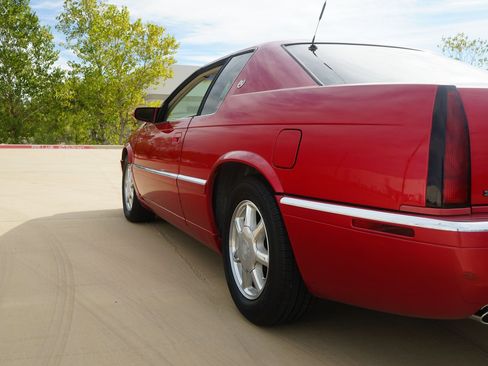 Used 2001 Cadillac Eldorado ESC w/ Comfort/Convenience Pkg image 29