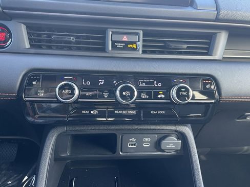 New 2025 Honda Pilot TrailSport image 40