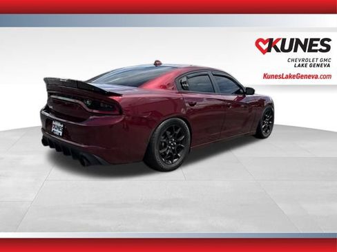 Used 2017 Dodge Charger SXT w/ AWD Plus Group image 5