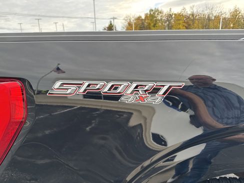 Used 2022 Ford F150 XLT w/ Equipment Group 302A High image 12