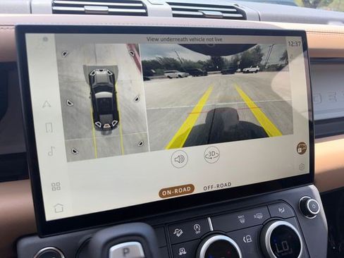 New 2026 Land Rover Defender 110 X-Dynamic SE AWD/4WD image 21