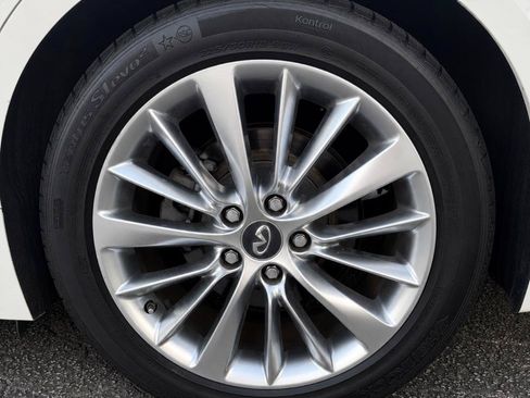 Used 2018 INFINITI Q50 Luxe w/ Essential Package (2.0T Luxe) AWD/4WD image 25
