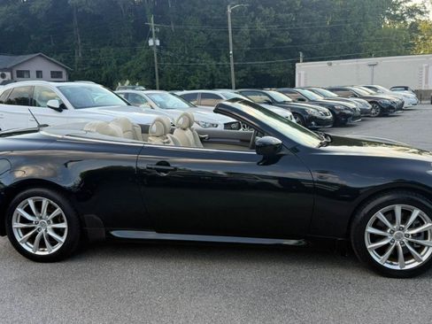 Used 2012 INFINITI G37 Convertible w/ Premium Pkg RWD image 30