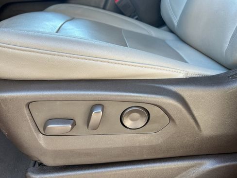 Used 2024 Chevrolet Tahoe LT image 9