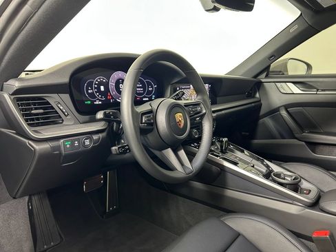 Certified 2025 Porsche 911 Carrera RWD image 4