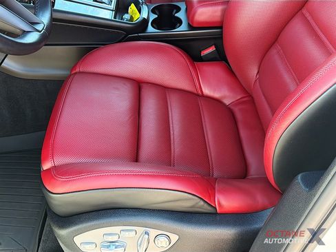 Used 2022 Porsche Macan S AWD/4WD image 20