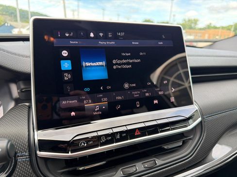 New 2026 Jeep Compass Latitude AWD/4WD image 14
