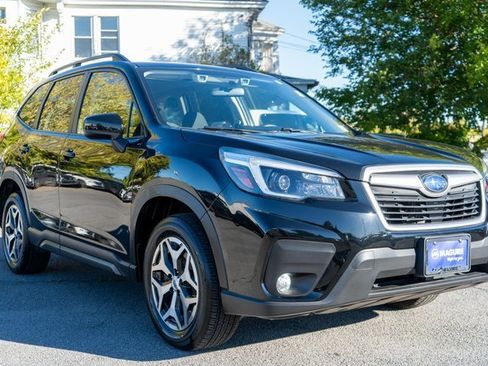 Used 2021 Subaru Forester Premium image 4