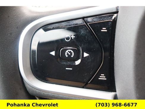 Used 2020 Volvo XC90 T6 R-Design w/ Protection Package Premier image 12