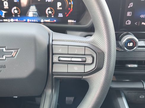 Used 2025 Chevrolet Colorado Trail Boss AWD/4WD image 28