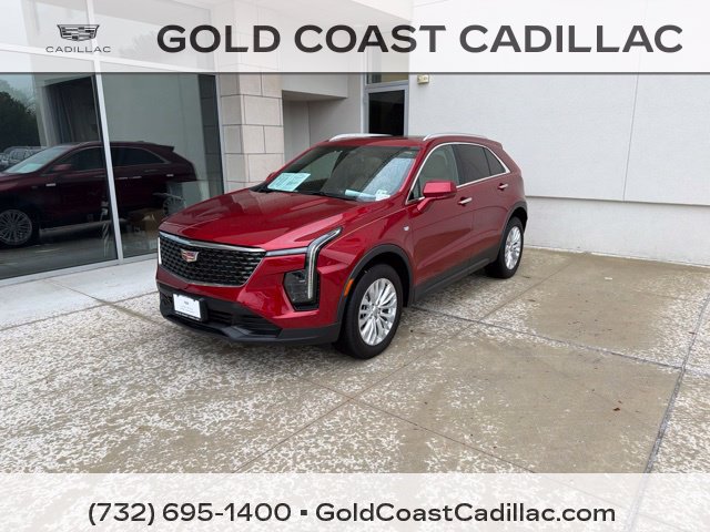 Used 2024 Cadillac XT4 Luxury w/ Cold Weather Package AWD/4WD image 1