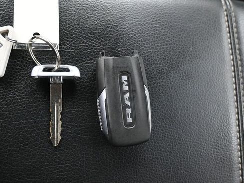 Used 2021 RAM 1500 Laramie AWD/4WD image 21