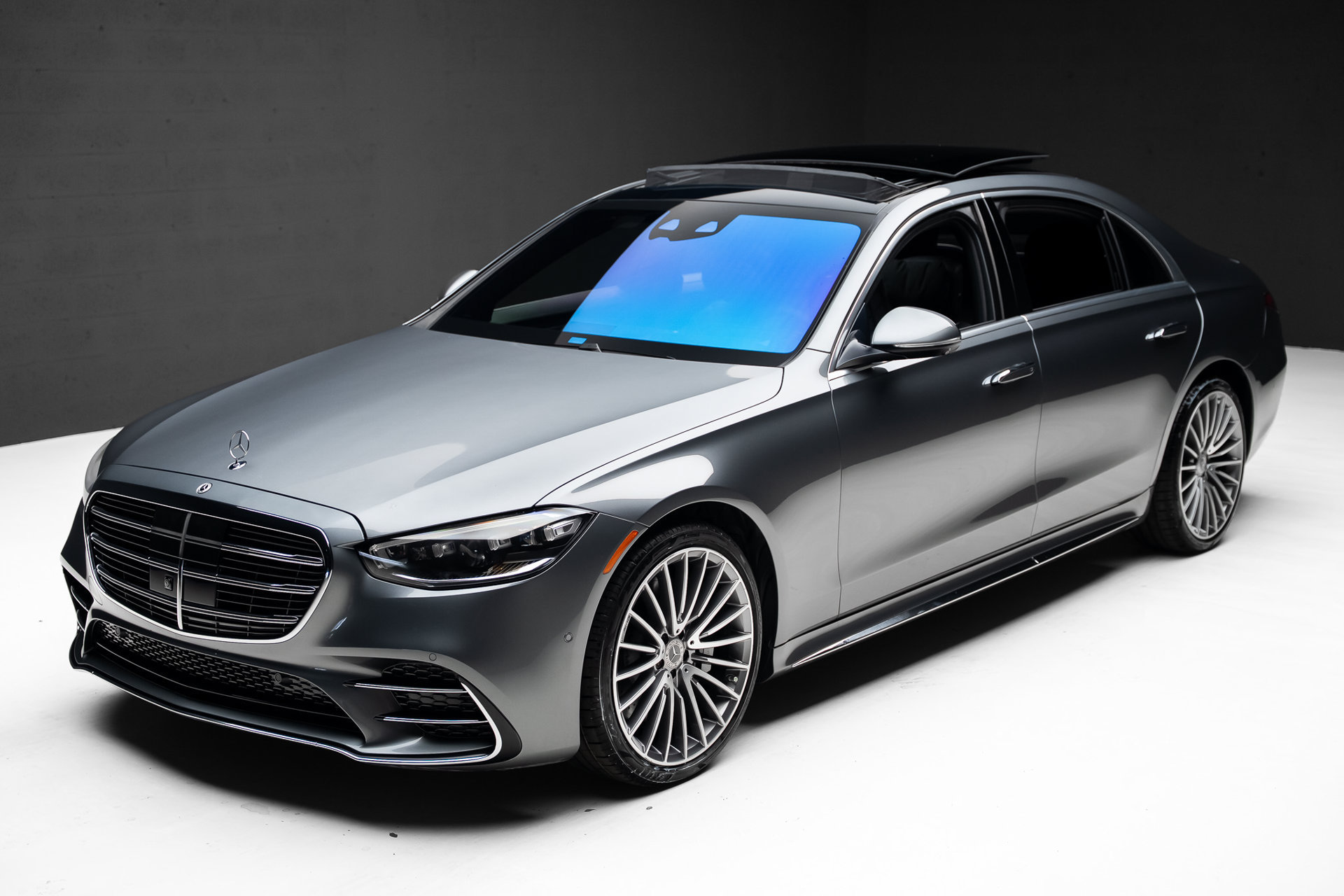 Used 2022 Mercedes-Benz S 580 4MATIC Sedan image 5