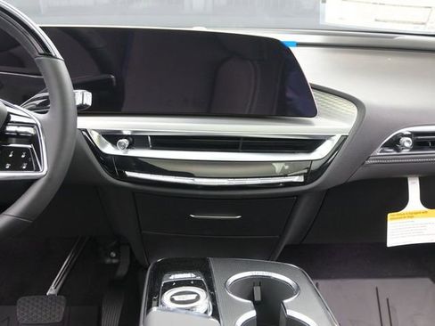New 2026 Cadillac Lyriq Sport w/ LPO, Floor Liner Package AWD/4WD image 24