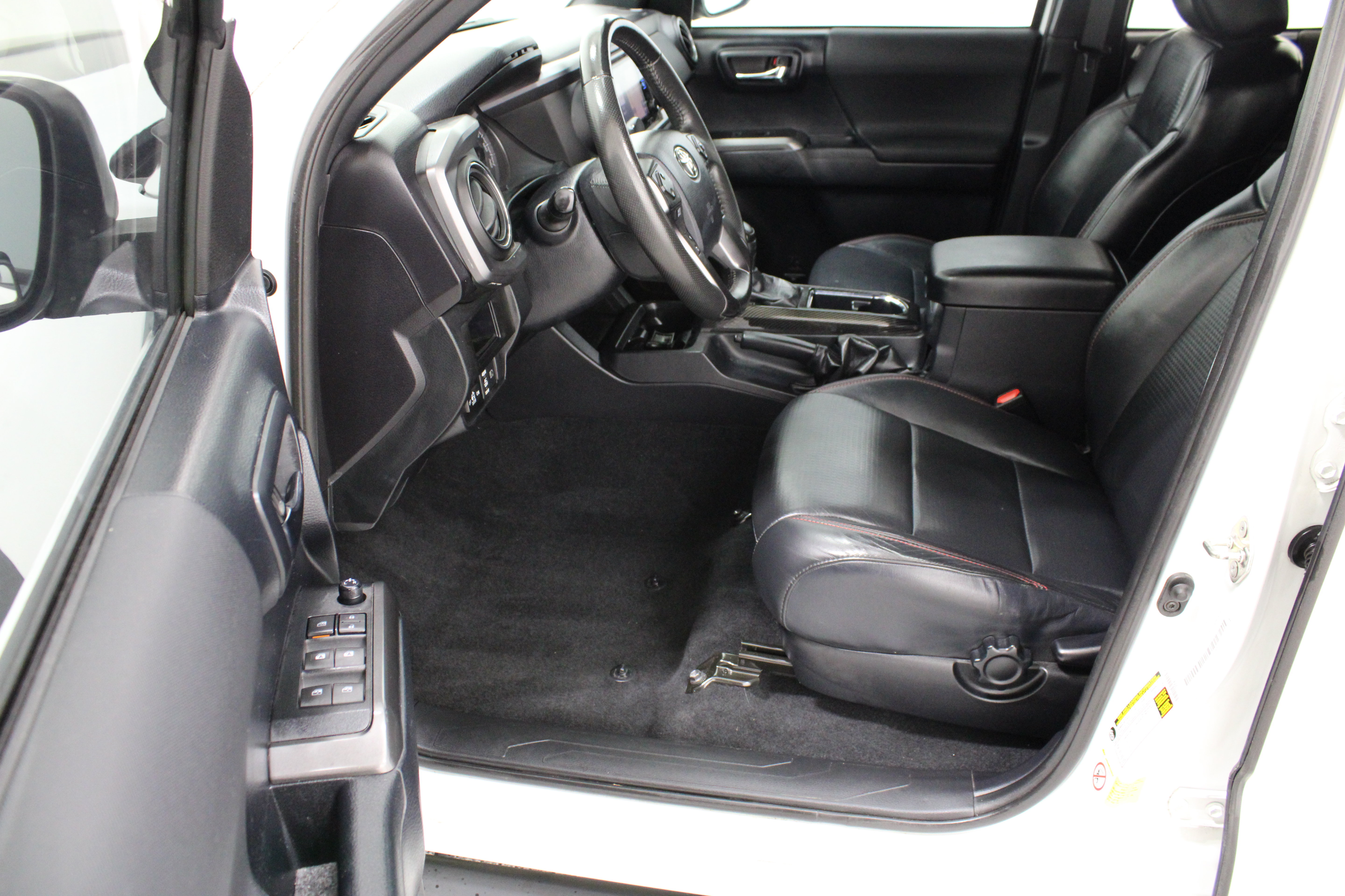 Used 2019 Toyota Tacoma TRD Pro AWD/4WD image 17
