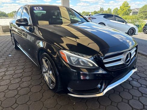 Used 2015 Mercedes-Benz C 300 4MATIC Sedan image 4