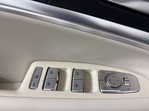 New 2026 Genesis G70 2.5T RWD image 18