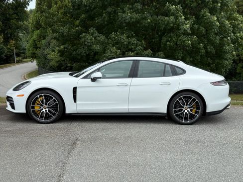 Certified 2021 Porsche Panamera Turbo S image 2