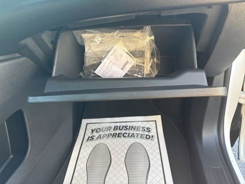 Used 2023 GMC Terrain SLT image 54