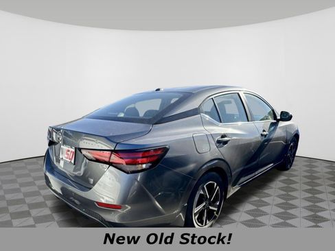 Used 2025 Nissan Sentra SV w/ All-Weather Package image 2