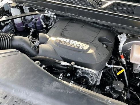 Used 2025 RAM 2500 Tradesman w/ Chrome Appearance Group image 31