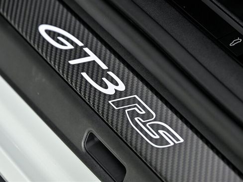 Used 2024 Porsche 911 GT3 RS RWD image 26