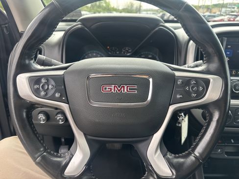 Used 2022 GMC Canyon Elevation w/ Elevation Premium Package AWD/4WD image 17