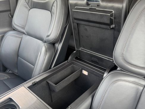 New 2025 Lincoln Aviator Reserve w/ Luxury Package image 41
