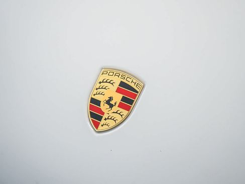 Certified 2026 Porsche Macan AWD/4WD image 17