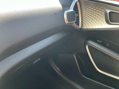 Used 2024 Kia Soul LX w/ Option Group 015 FWD image 24