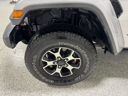 Used 2020 Jeep Wrangler Unlimited Rubicon image 3