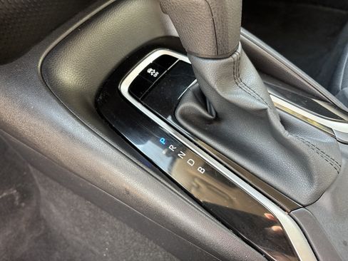Used 2025 Toyota Corolla LE FWD image 24