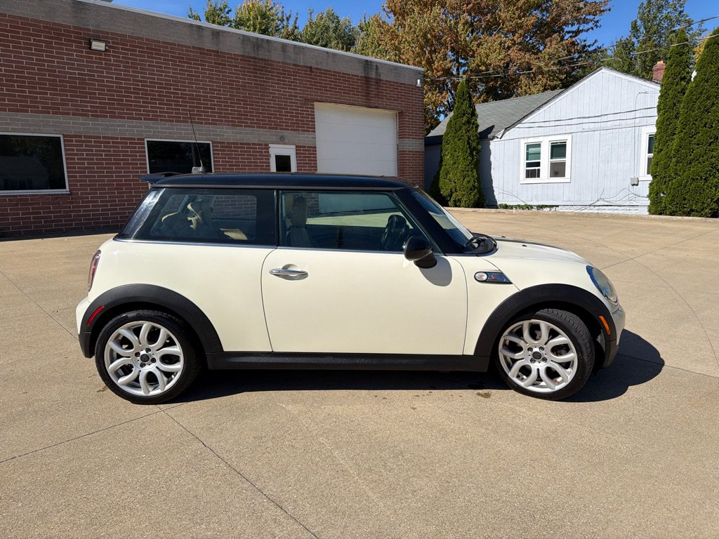 Used 2008 MINI Cooper S FWD image 4