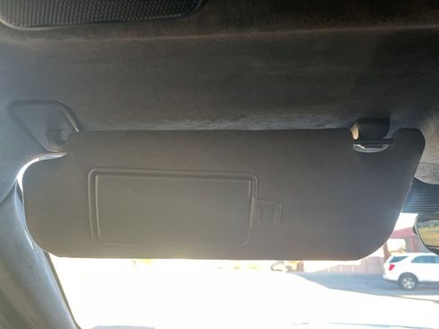 Used 2023 Land Rover Range Rover Velar R-Dynamic S image 77