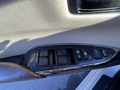 Used 2018 Toyota Avalon XLE image 20