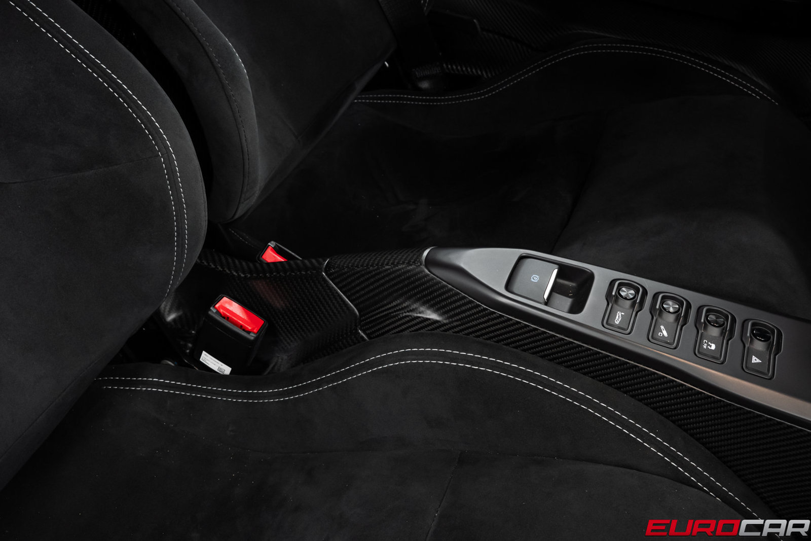 Used 2020 Ford GT Carbon Series RWD image 47
