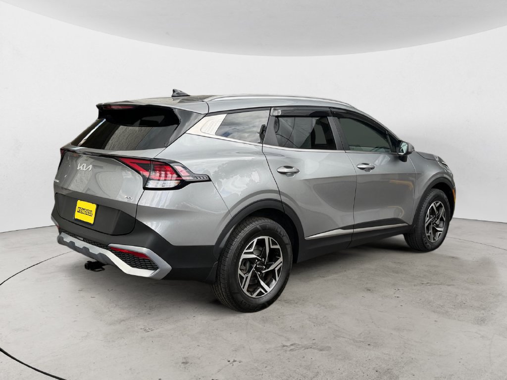 Used 2023 Kia Sportage LX AWD/4WD image 5