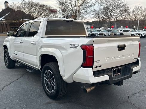 Used 2024 Toyota Tacoma TRD Sport image 5
