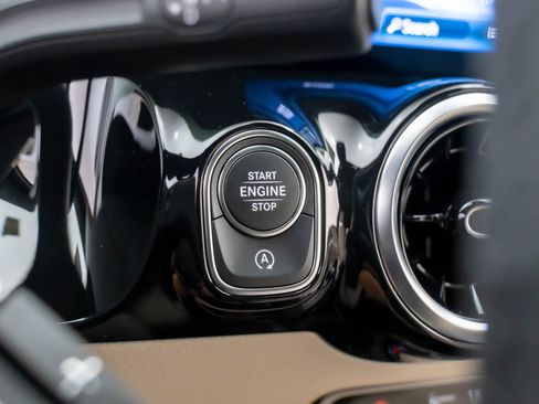 New 2026 Mercedes-Benz GLA 250 4MATIC image 24