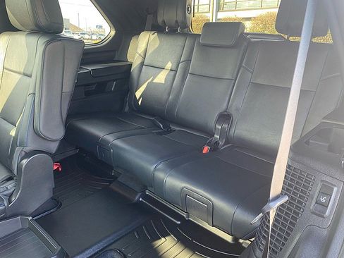 Used 2025 Toyota Sequoia Platinum image 27