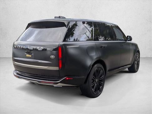 Used 2023 Land Rover Range Rover Long Wheelbase SE AWD/4WD image 5