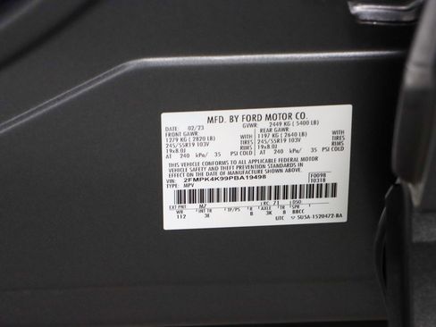 Used 2023 Ford Edge Titanium image 32