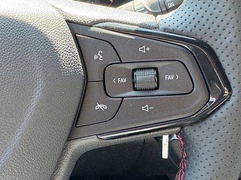 New 2026 Chevrolet Trax RS w/ Driver Confidence Package FWD image 18