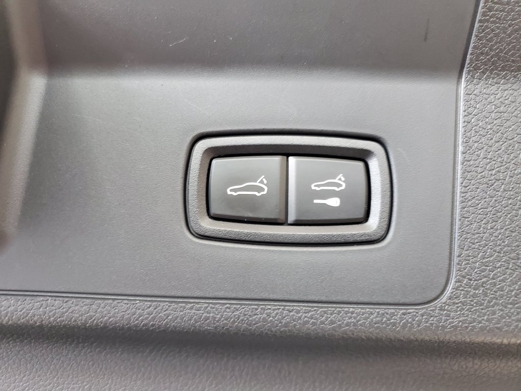 Used 2025 Porsche Panamera 4 AWD/4WD image 8
