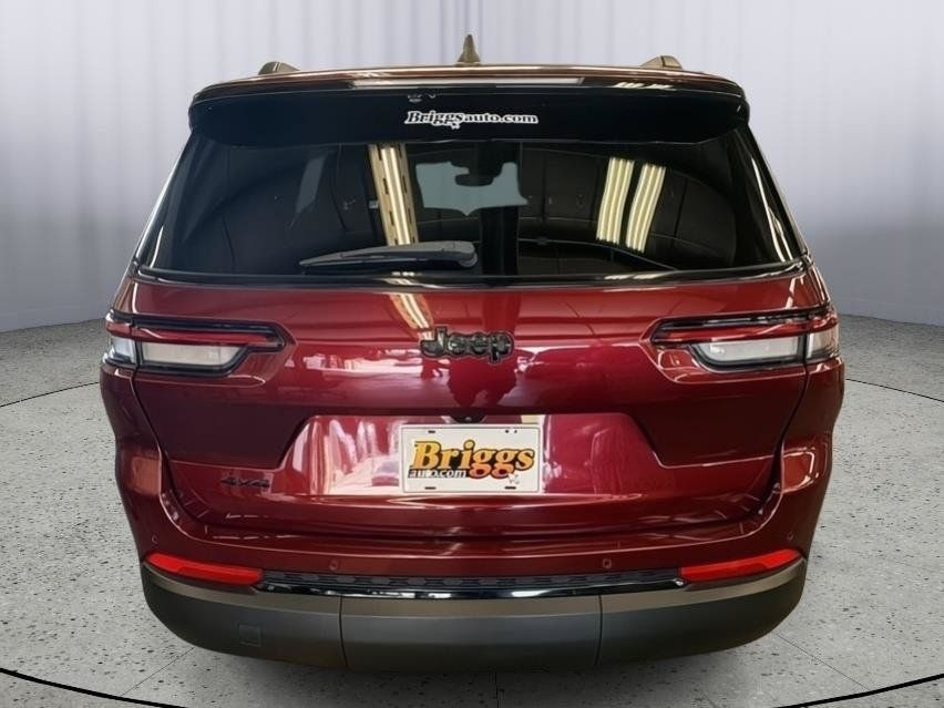 Used 2023 Jeep Grand Cherokee L Laredo AWD/4WD image 7