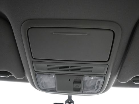 Used 2017 Honda Pilot LX image 23