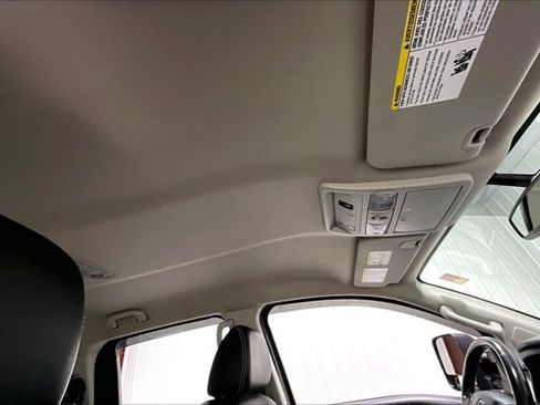 Used 2018 Nissan Titan PRO-4X w/ Pro-4x Convenience Package image 22